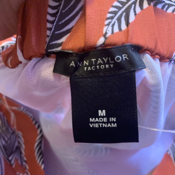 Ann Taylor off the shoulder top - Picture 3 of 3